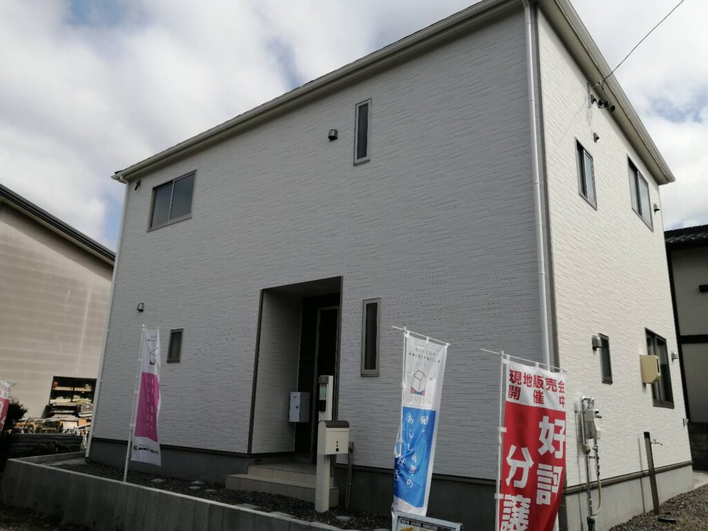 アーネストワン様両島新築建売住宅(外観)