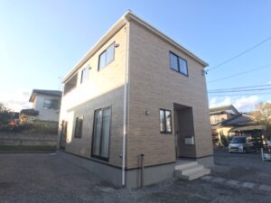 閑静な住宅街角地♪笹賀の新築分譲住宅を追加しました
