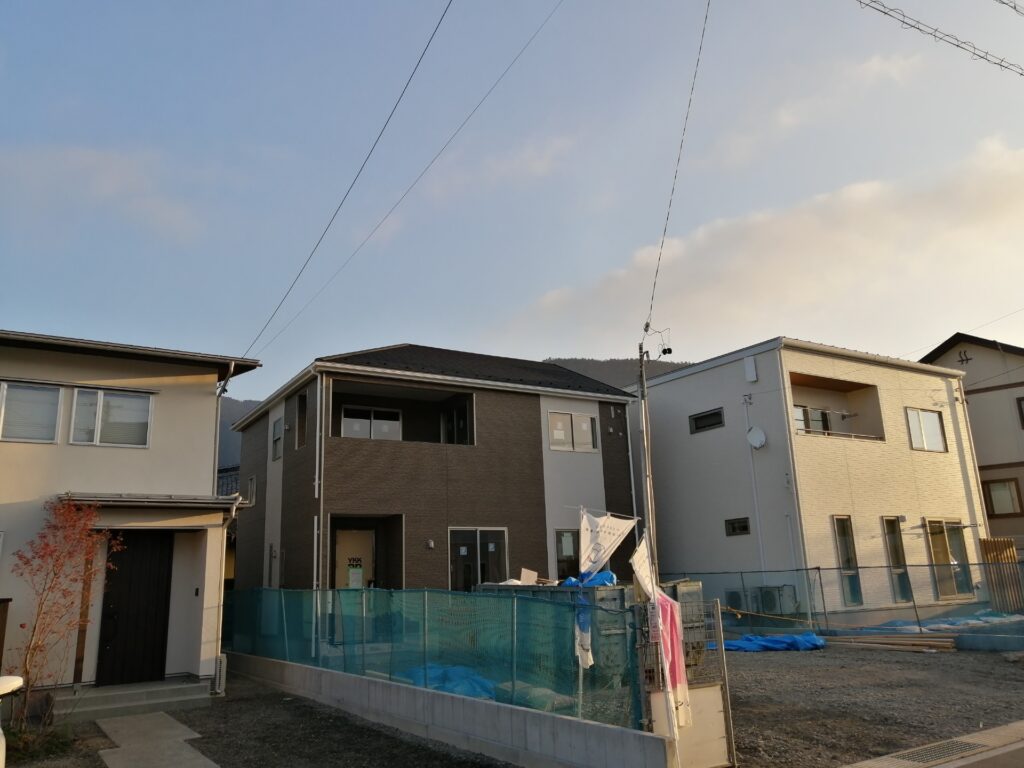 里山辺建築中1号棟