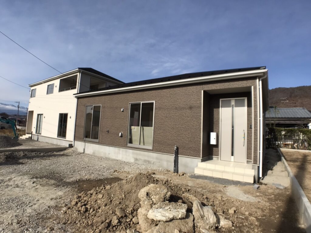 里山辺建築中3号棟