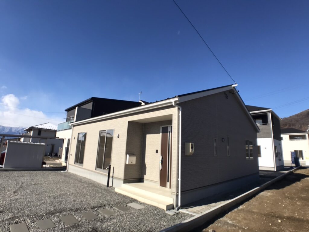 イーストヒル山辺アーネストワン新築分譲住宅5号棟(外観)