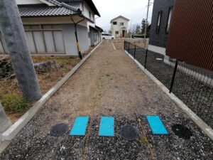 上下水道を引き込むためだけの細長い土地