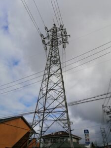 高圧線が上空にある不動産は敬遠される
