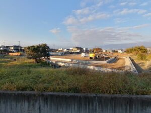 松本市里山辺で宅地分譲の工事中でした