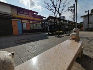 お店が閉まっていると何だかずっとこのままなのか心配になります