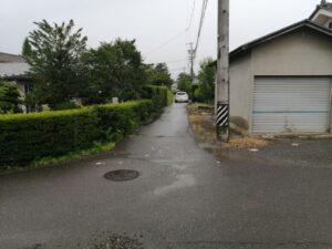 セットバック(道路後退)が義務でもないのに行政に寄付するのです