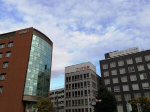 県内の金融機関がいよいよ経営統合となります