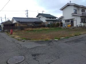 塩尻市広丘野村にある売り土地（角地）のご紹介（ご成約）